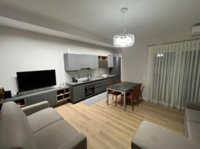 DB Apartament - Uji I Ftohte